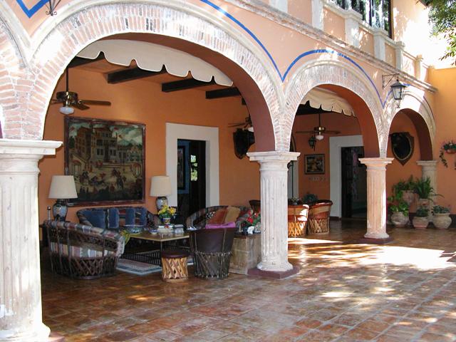 LA QUINTA NÁPOLES